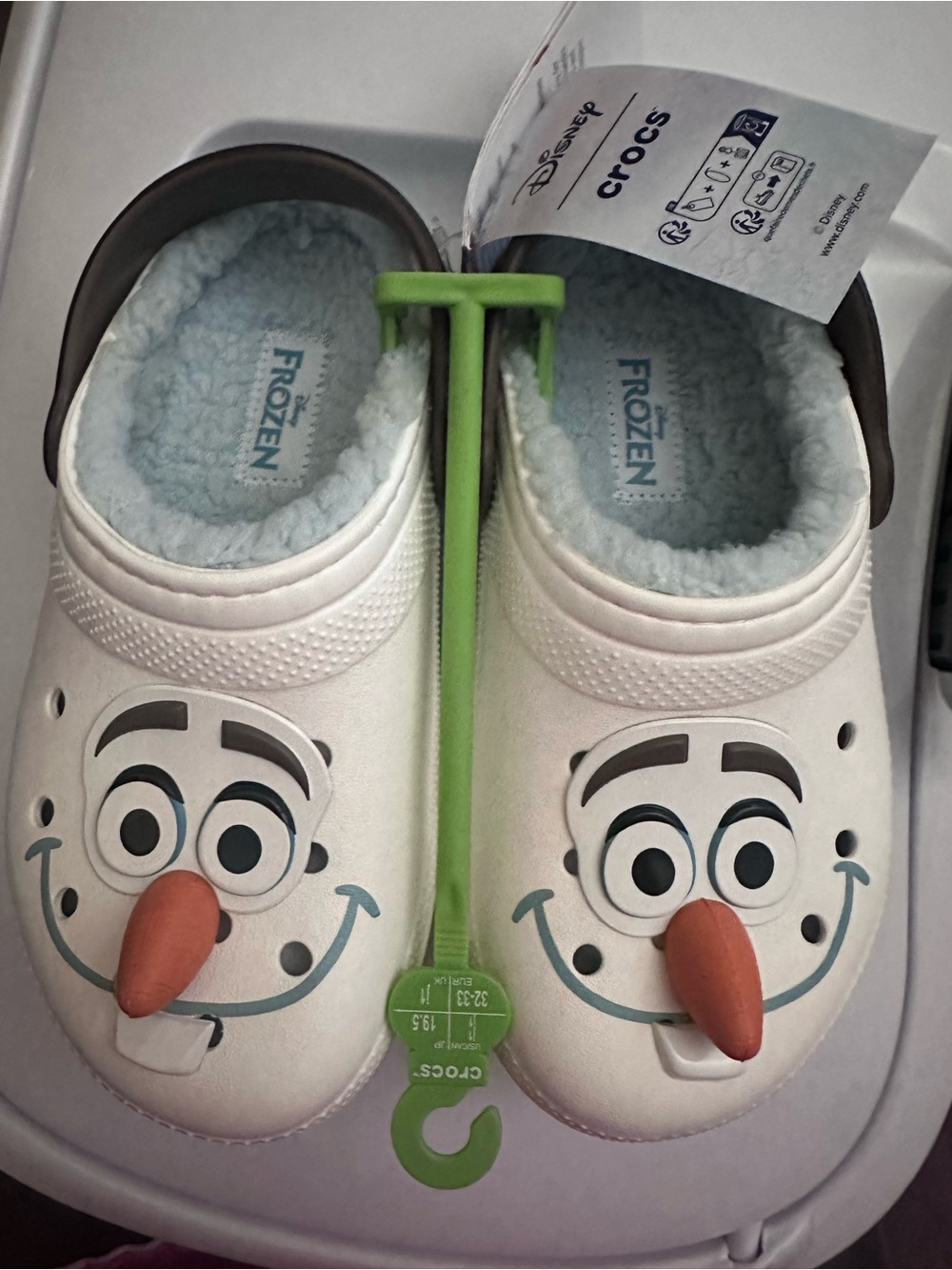 Crocs: Olaf kids size 1